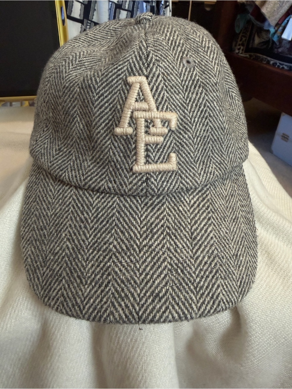 American Eagle gray herringbone tweed baseball cap-Unisex